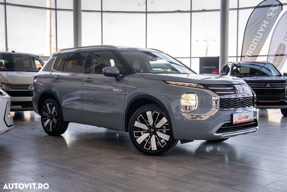 Mitsubishi Outlander 2.4 L 4X4 PHEV Instyle - 2