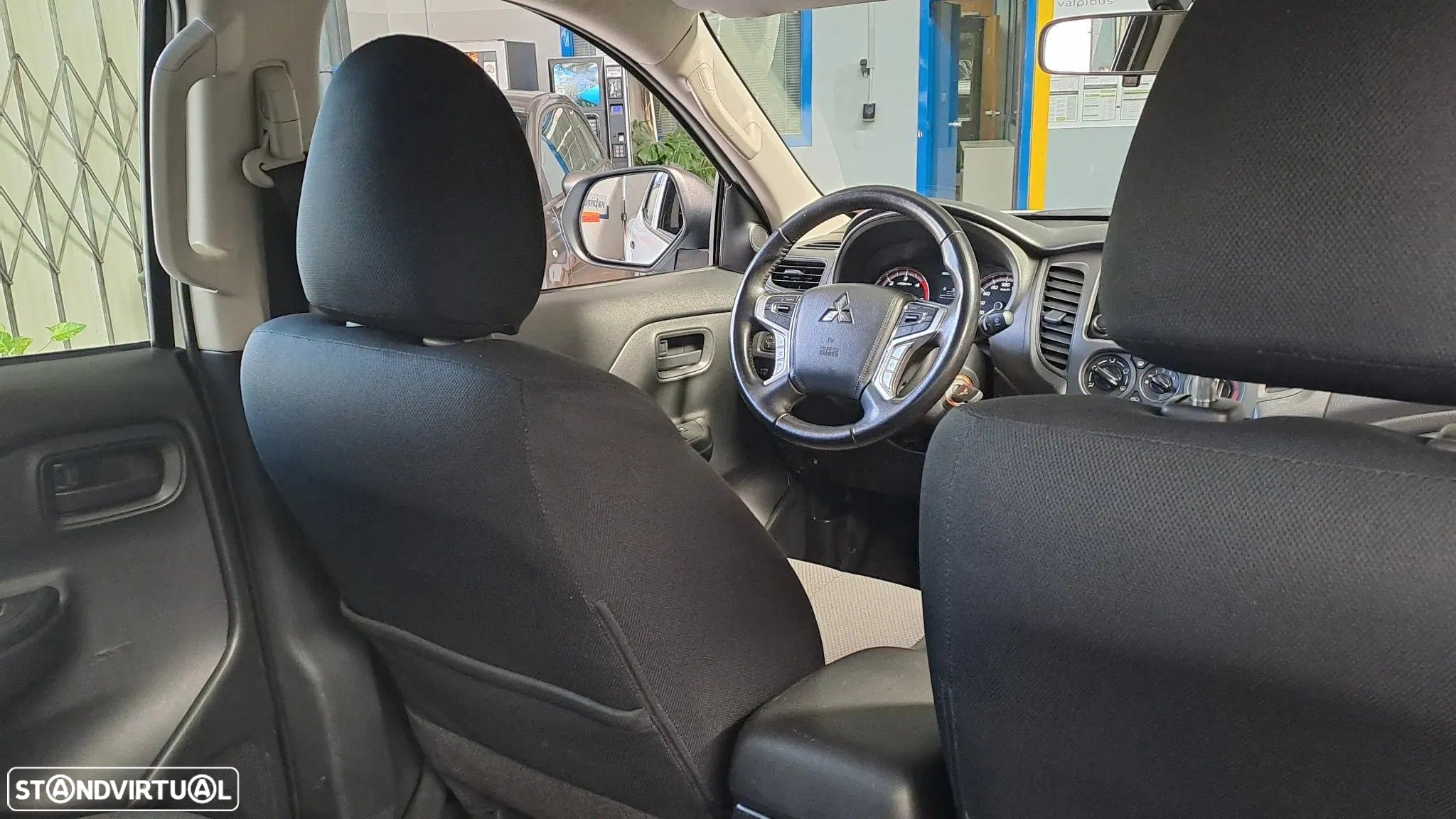 Mitsubishi L200 2.3 DI-D Space Cab Invite 4WD - 13