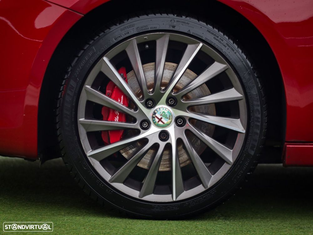 Alfa Romeo Giulietta 1.6 JTDm Exclusive - 17