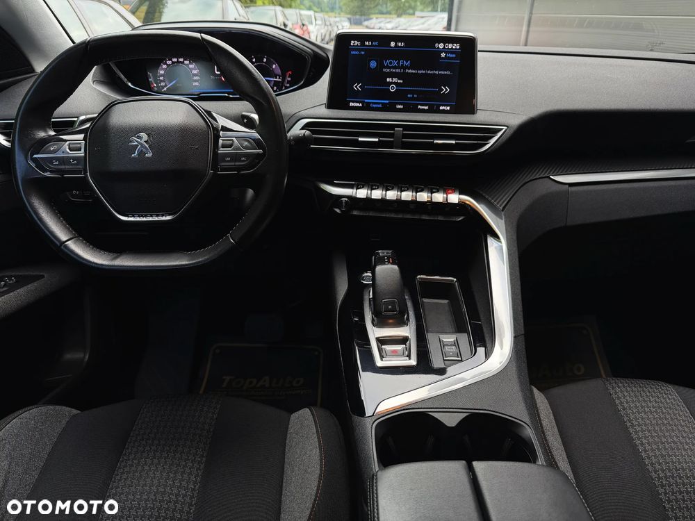 Peugeot 5008 BlueHDi 130 EAT8 Allure - 25