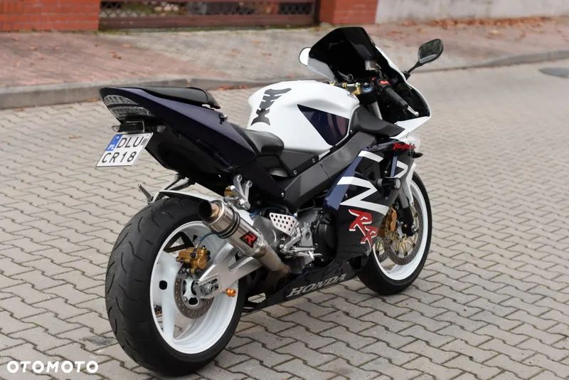 Honda CBR - 16