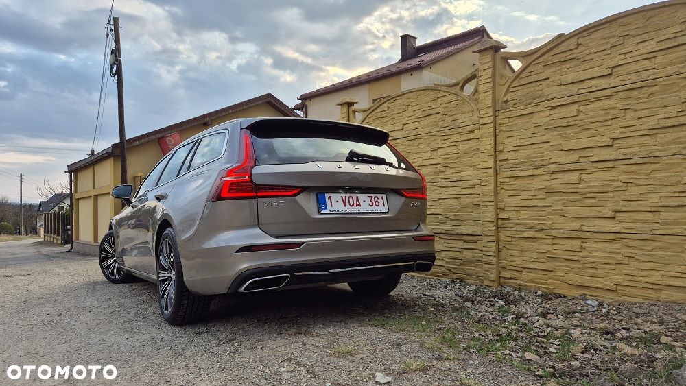 Volvo V60 D4 SCR Inscription - 4