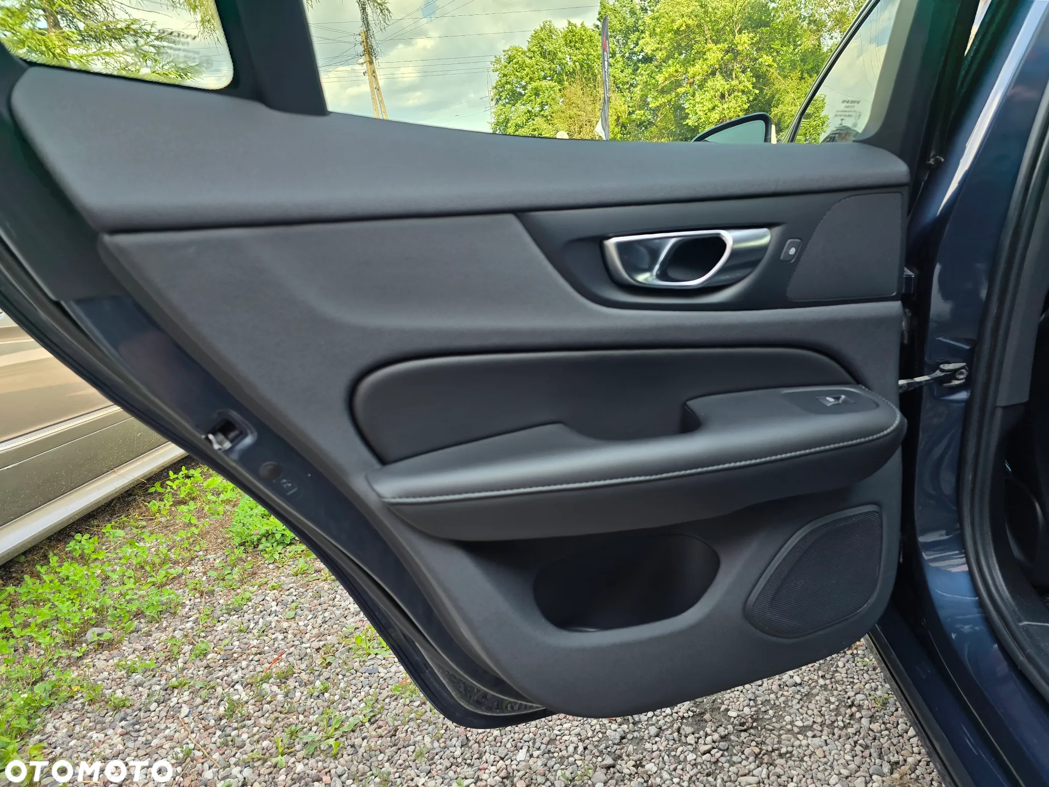 Volvo S60 T6 AWD Momentum Pro - 34