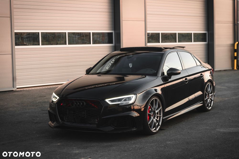 Audi RS3 Limousine TFSI quattro S tronic - 1