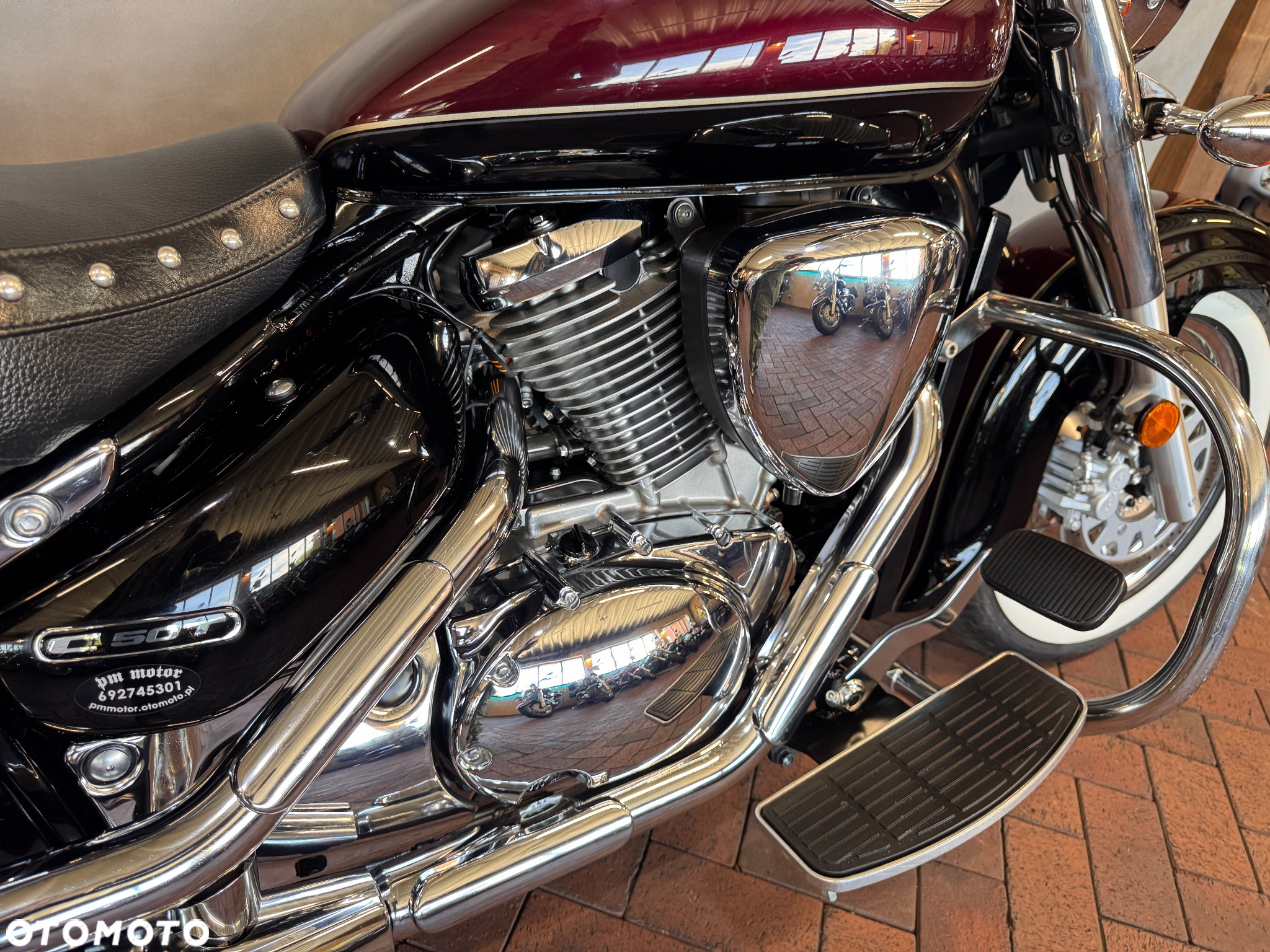 Suzuki VL 800 Volusia - Boulevard C50 - 12