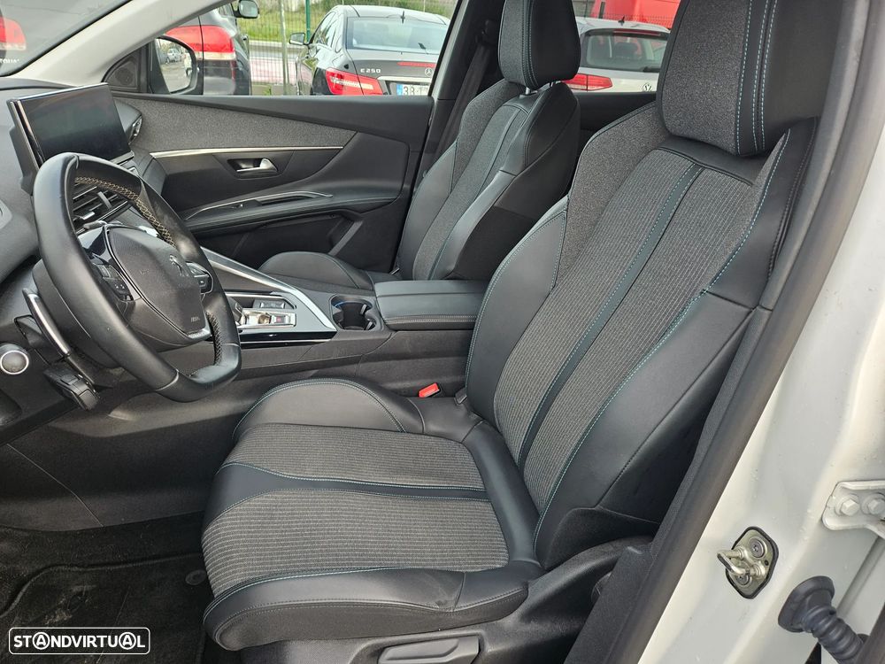Peugeot 3008 1.5 BlueHDi Allure EAT8 - 7