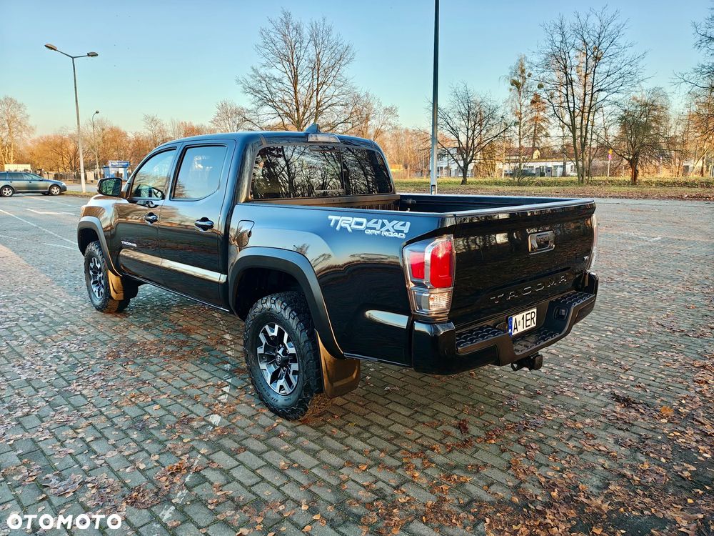 Toyota Tacoma - 10