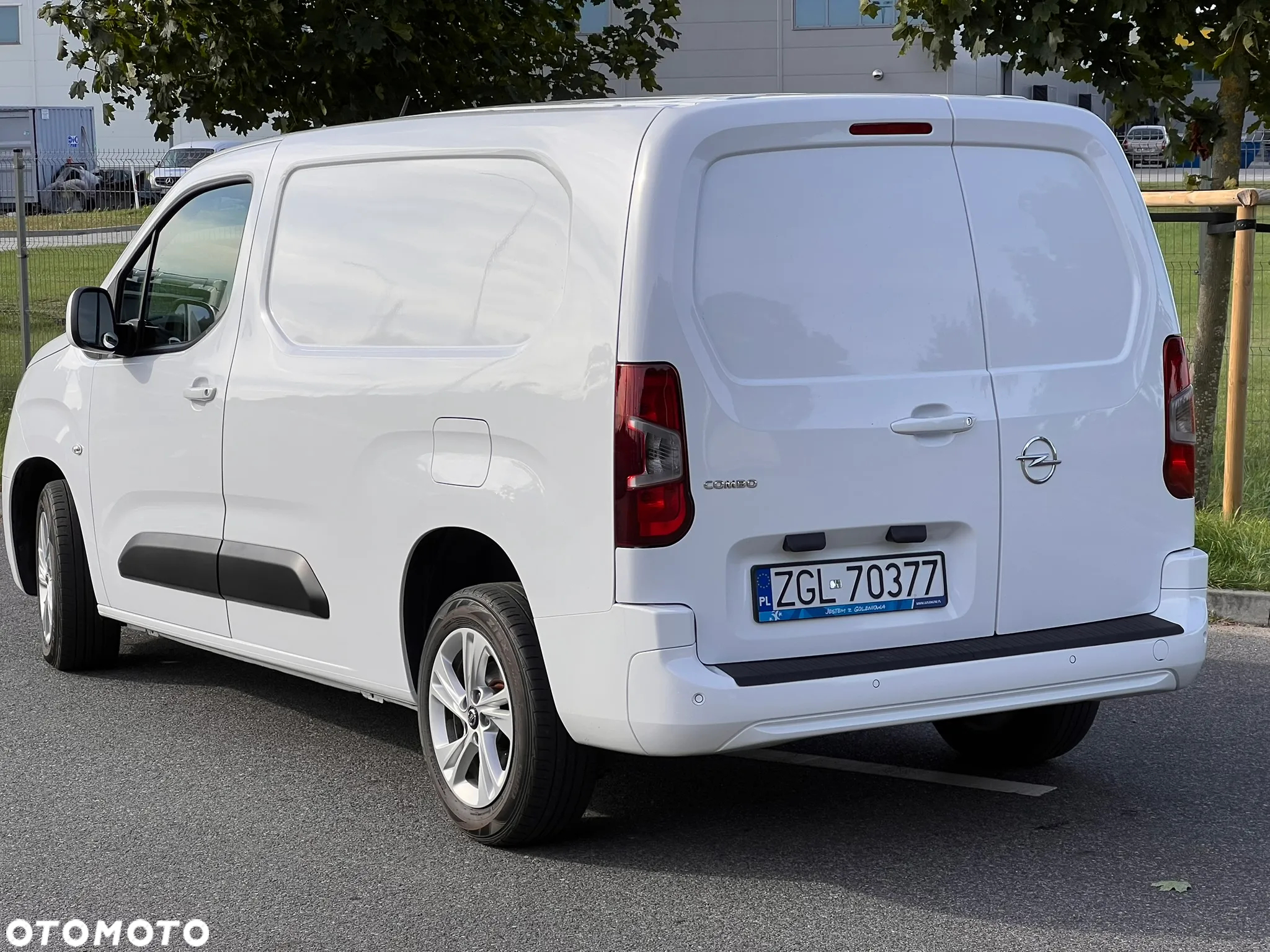 Opel COMBO - 4