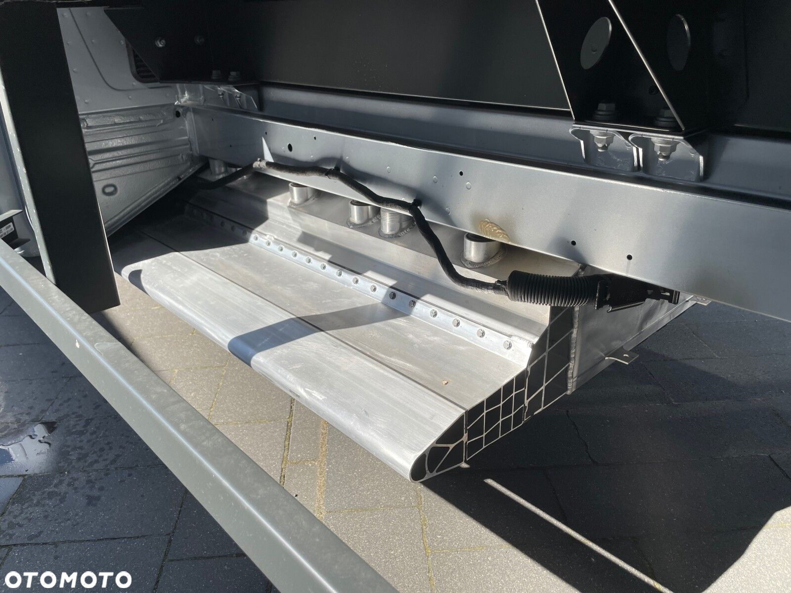 Mercedes-Benz Sprinter 320 e - 6