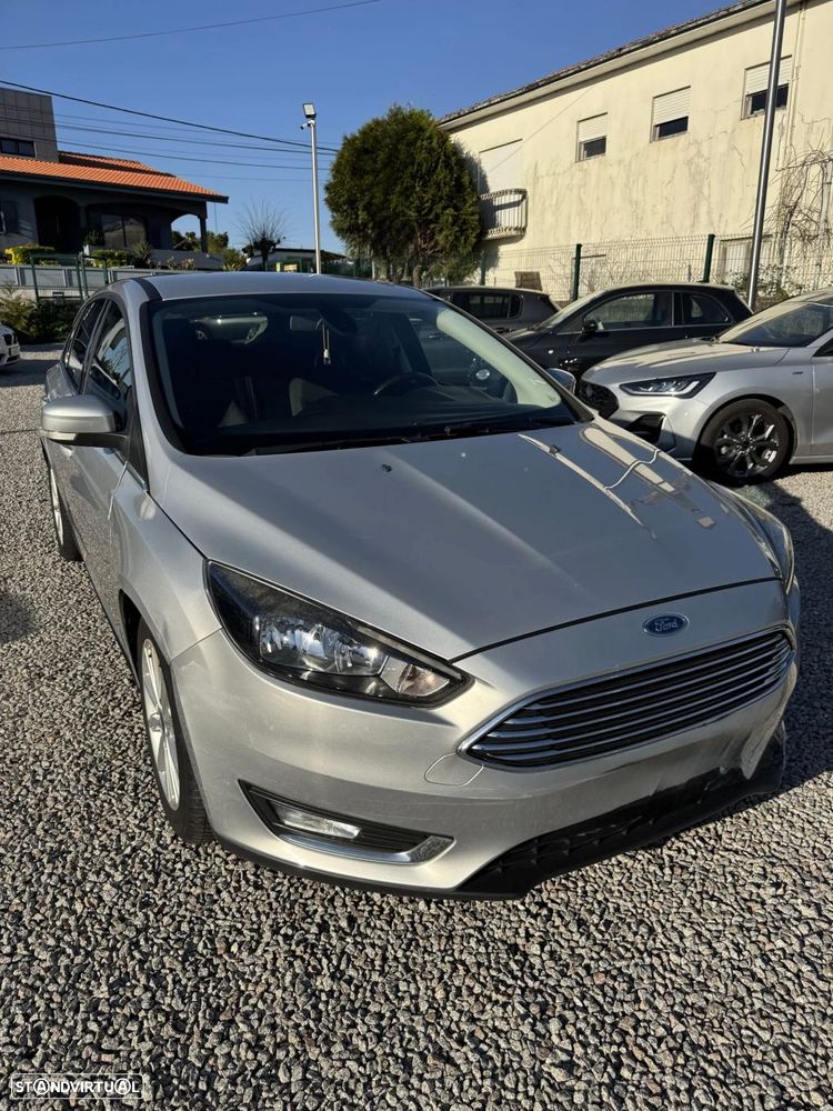 Ford Focus - 1
