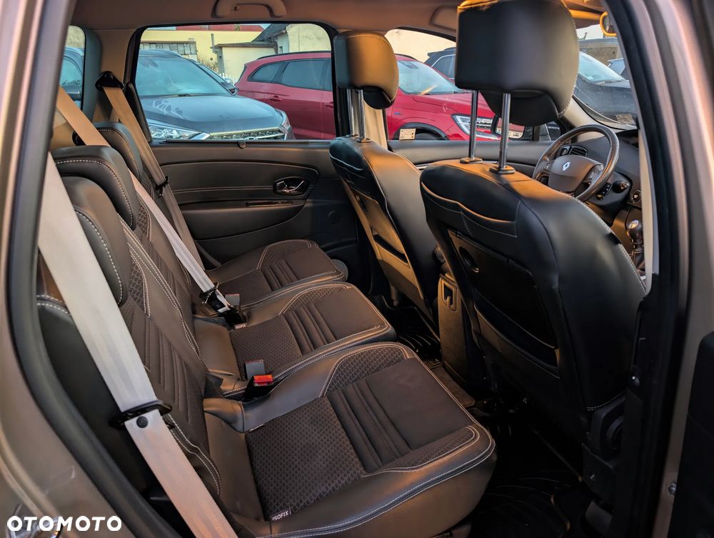 Renault Scenic ENERGY TCe 115 S&S Bose Edition - 11