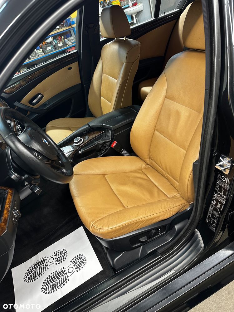 BMW Seria 5 535d Sport-Aut - 14