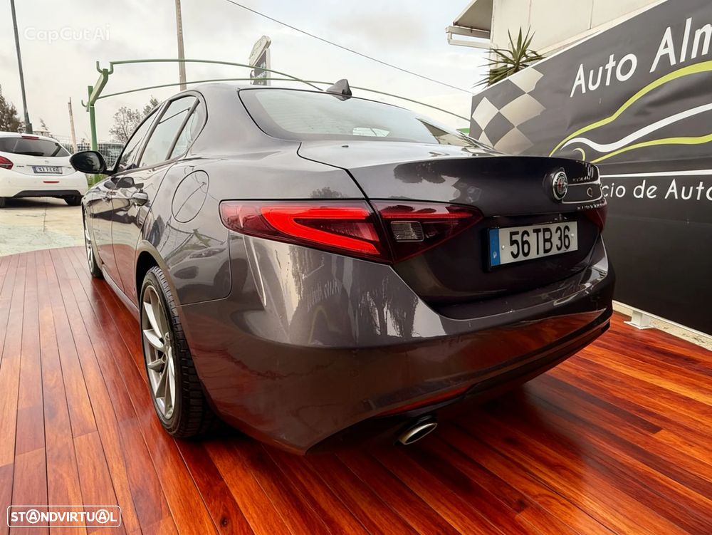 Alfa Romeo Giulia 2.2 D Super - 8