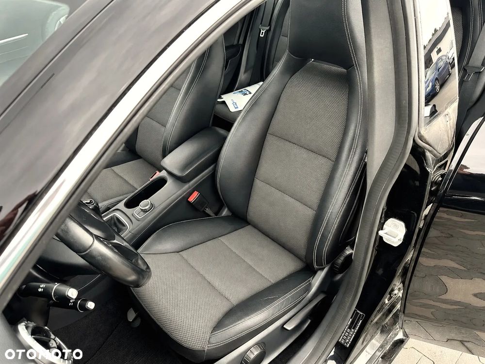 Mercedes-Benz CLA 180 BlueEFFICIENCY Edition - 5