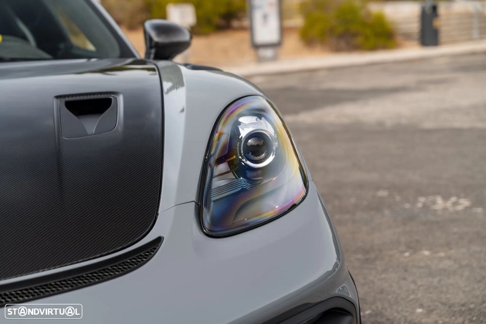 Porsche 718 Cayman GT4 RS - 9