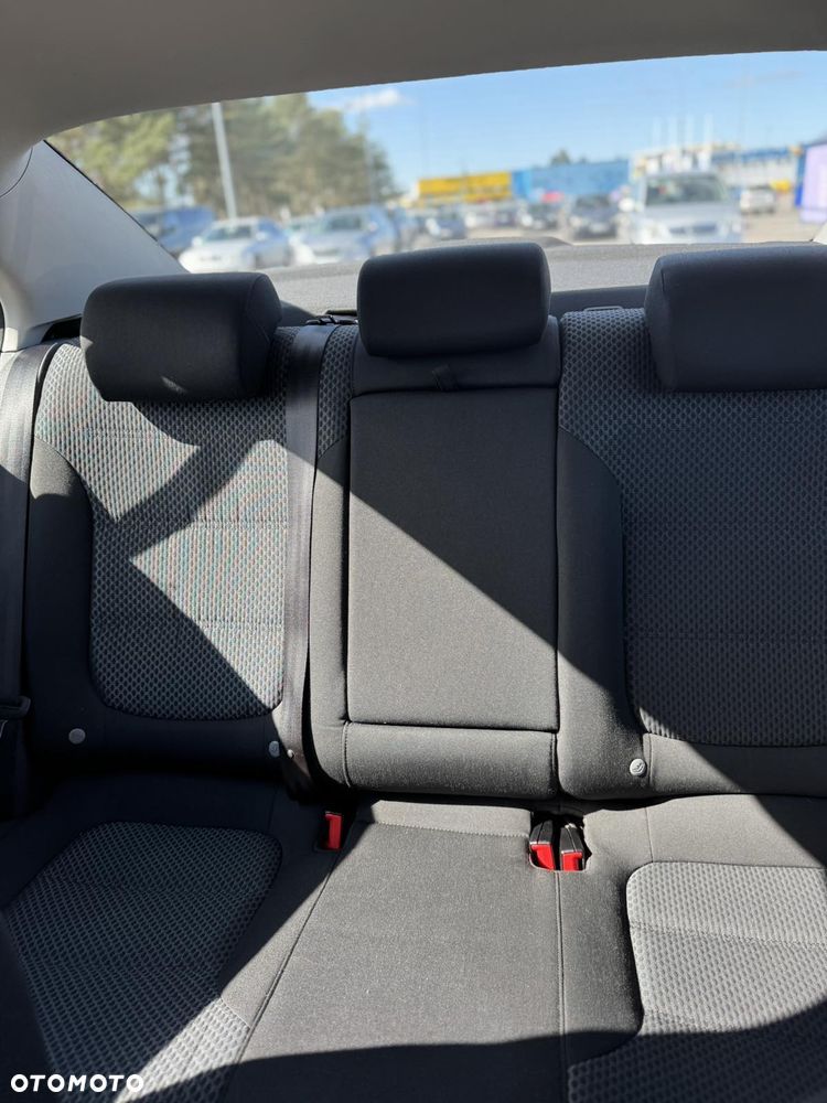 Volkswagen Jetta 1.2 TSI Comfortline - 20