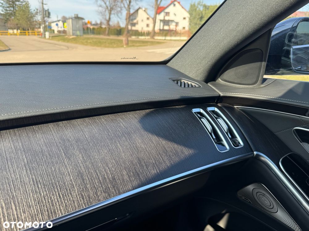 Mercedes-Benz Klasa S 400 d 4-Matic L 9G-TRONIC - 11