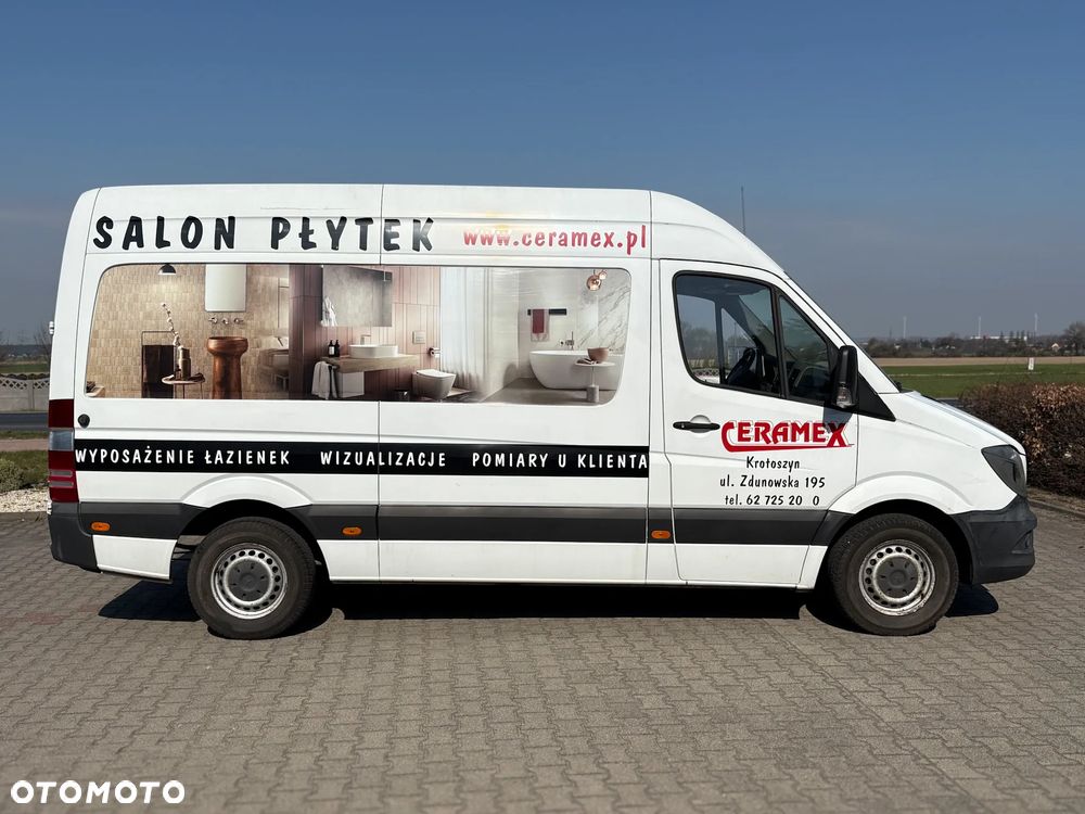 Mercedes-Benz Sprinter - 12