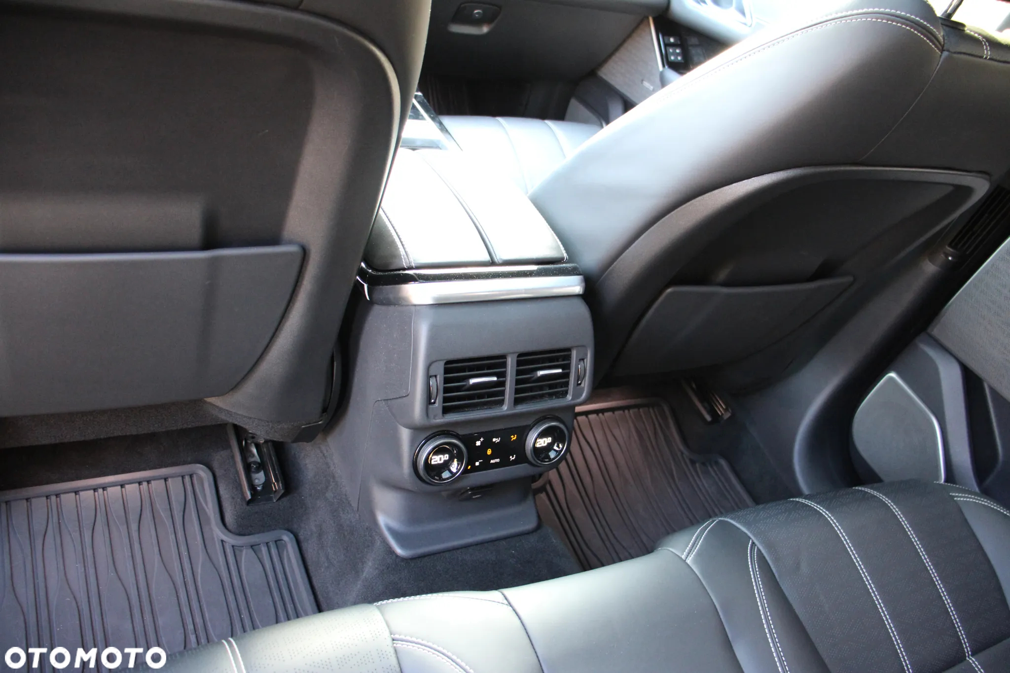 Land Rover Range Rover Velar D300 R-Dynamic HSE - 32