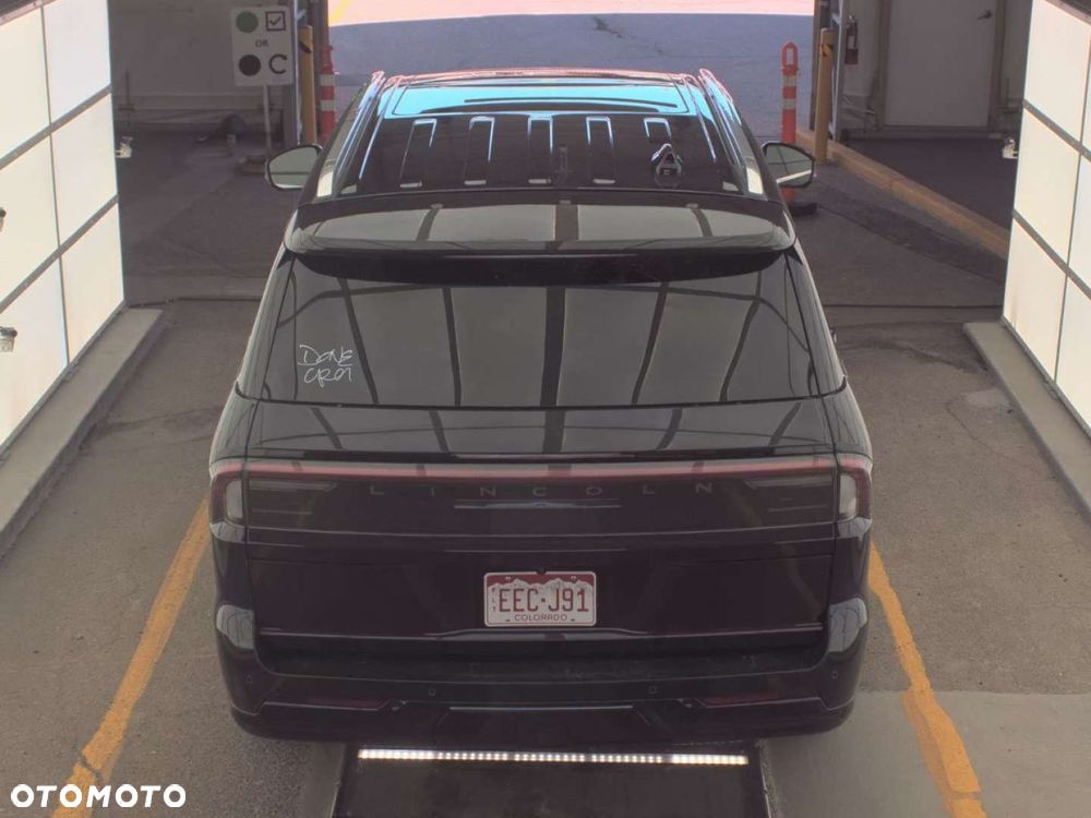 Lincoln Navigator - 6