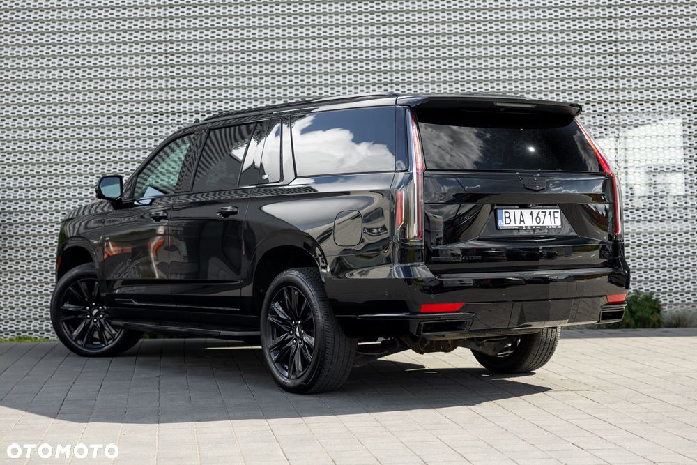 Cadillac Escalade - 5