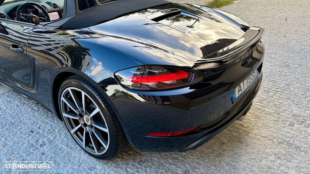 Porsche 718 - 20