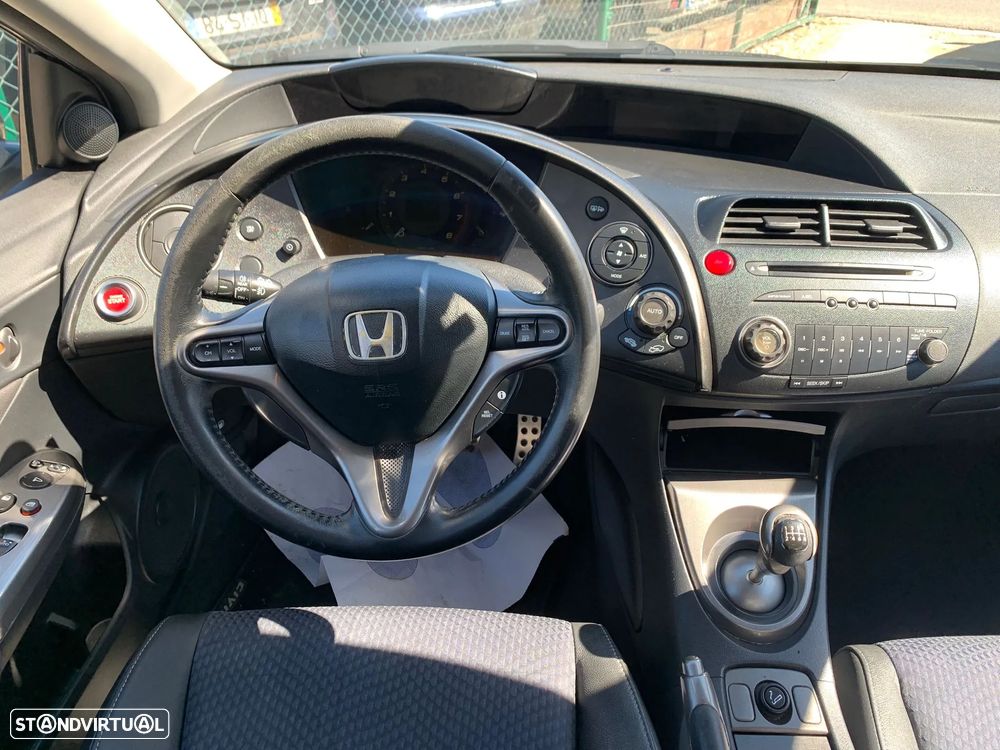 Honda Civic 1.4 i-VTEC Elegance - 10