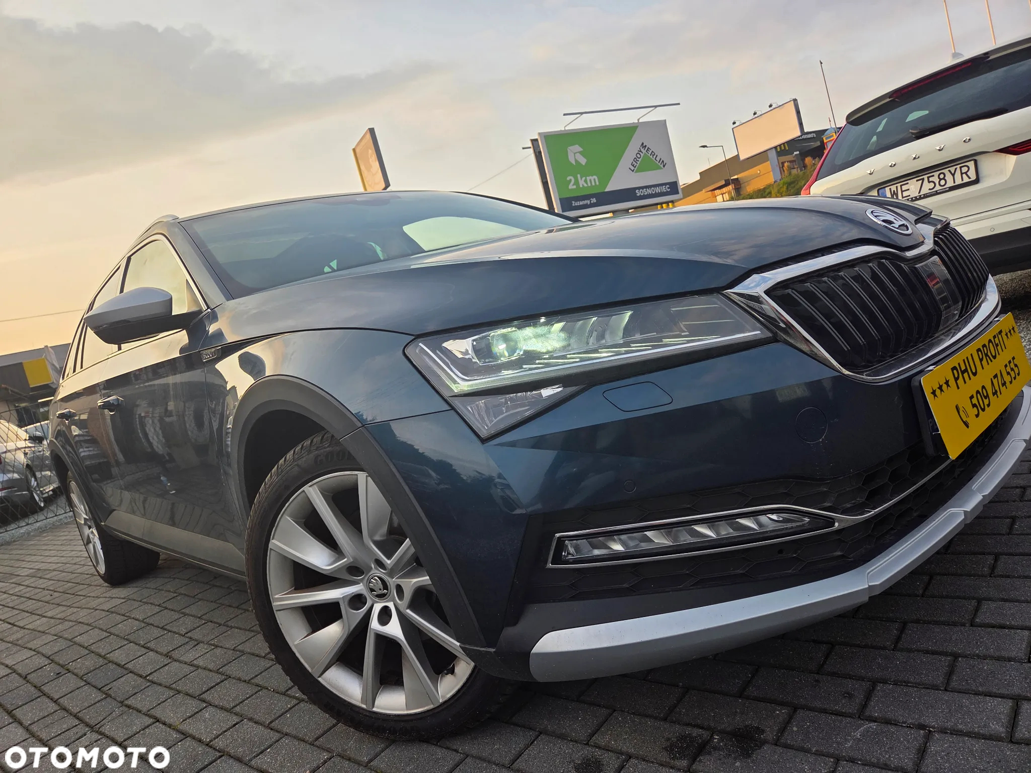 Skoda Superb 2.0 TDI SCR 4x4 Scout DSG - 4