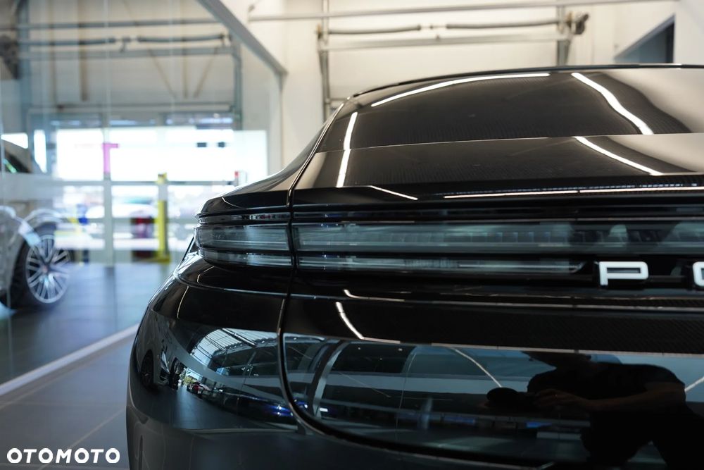 Porsche Panamera - 36