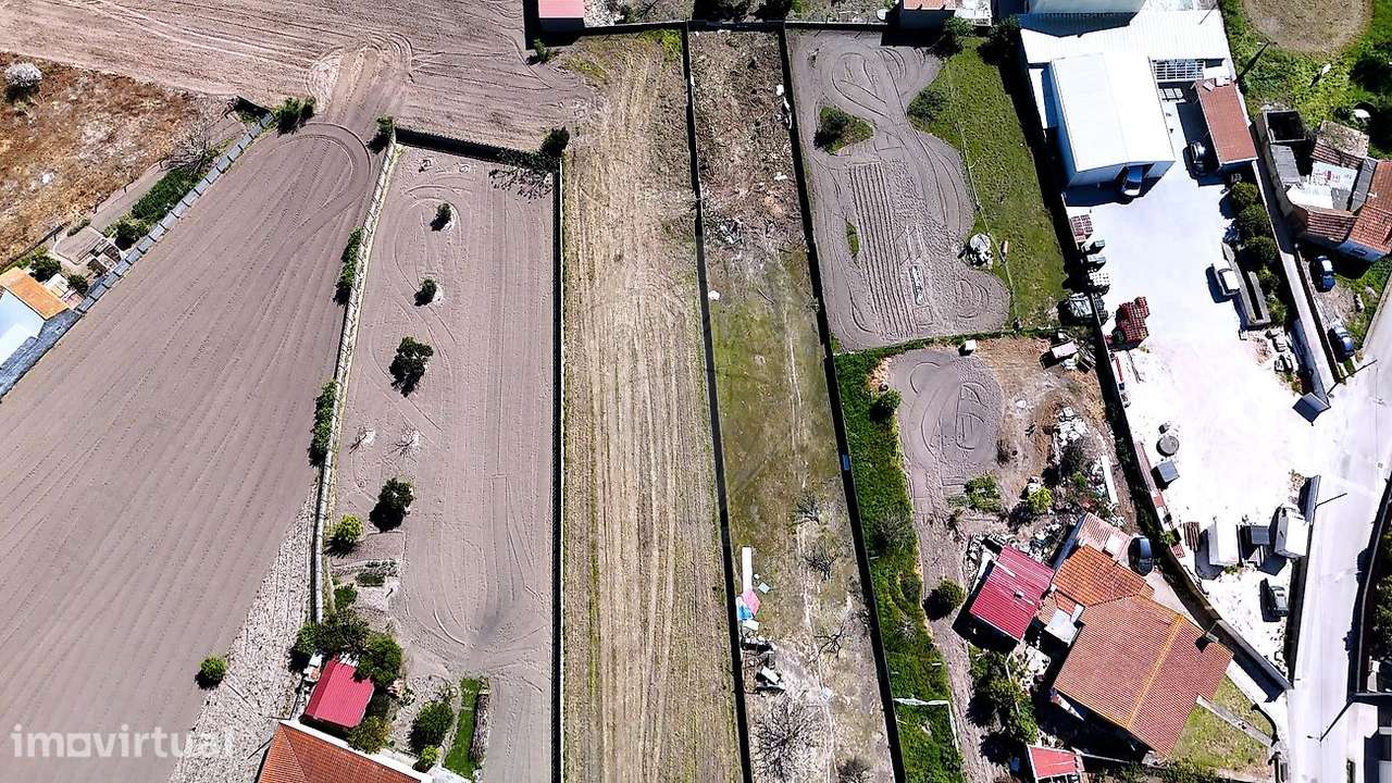 Moradia T1 para venda - Grande imagem: 2/23