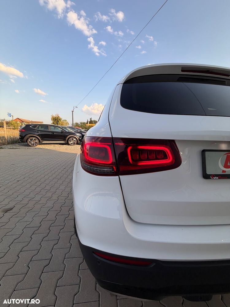 Mercedes-Benz GLC 200 4MATIC 9G-TRONIC - 25