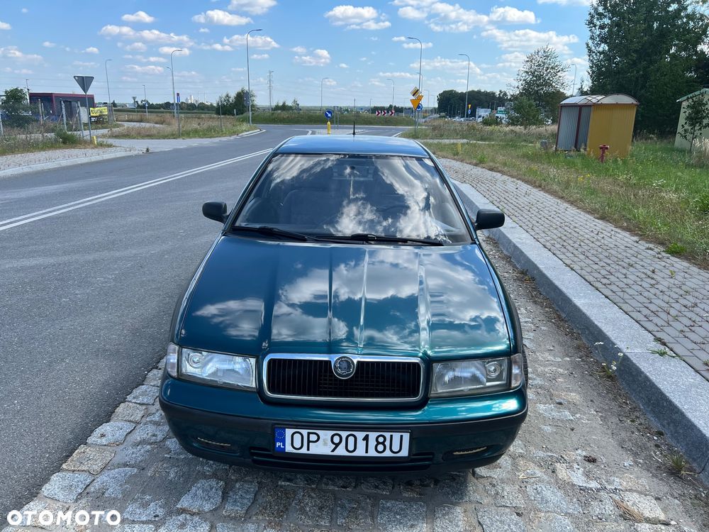 Skoda Octavia 1.6 Classic - 2