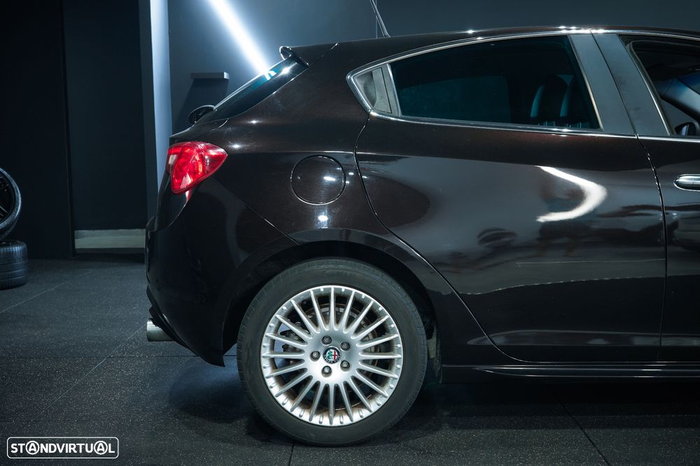Alfa Romeo Giulietta 1.6 JTDM 16V Turismo - 9