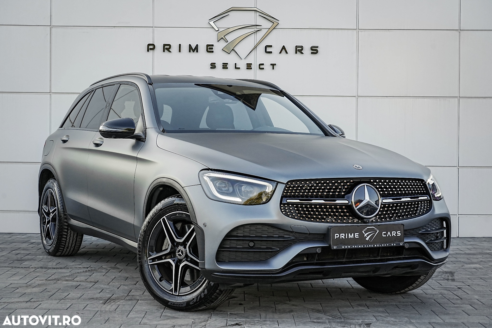 Mercedes-Benz GLC 200 4Matic 9G-TRONIC AMG Line - 2