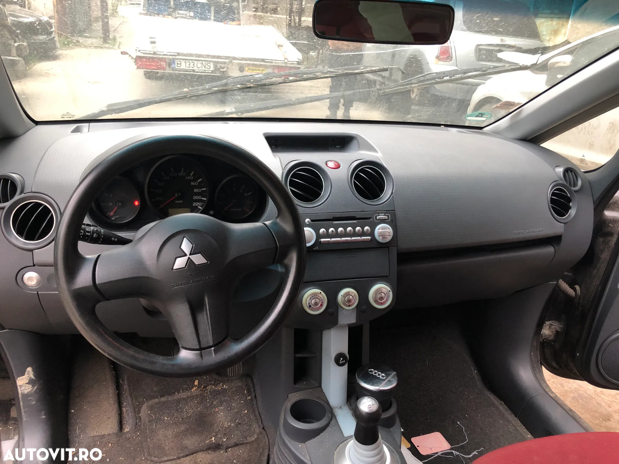 Dezmembrez Mitsubishi Colt CZ3 negru benzina 1.3 automat 2005 - 9