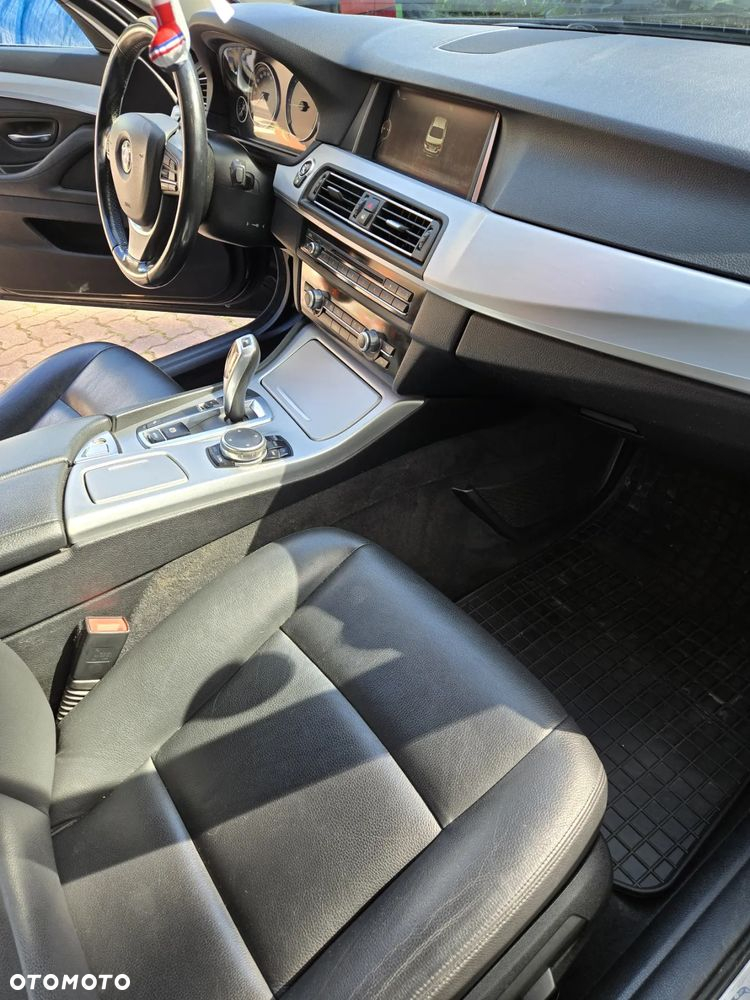 BMW Seria 5 520d - 10