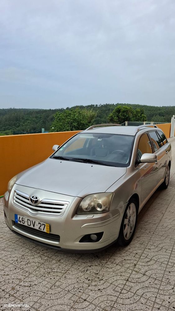 Toyota Avensis SW 2.0 D-4D - 1