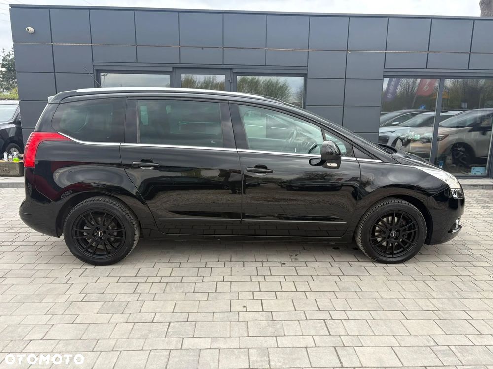 Peugeot 5008 - 5