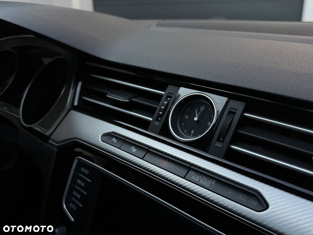 Volkswagen Passat 2.0 TDI (BlueMotion Technology) Highline - 25