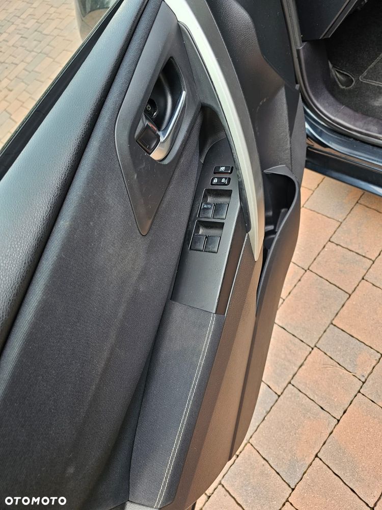 Toyota Auris - 22