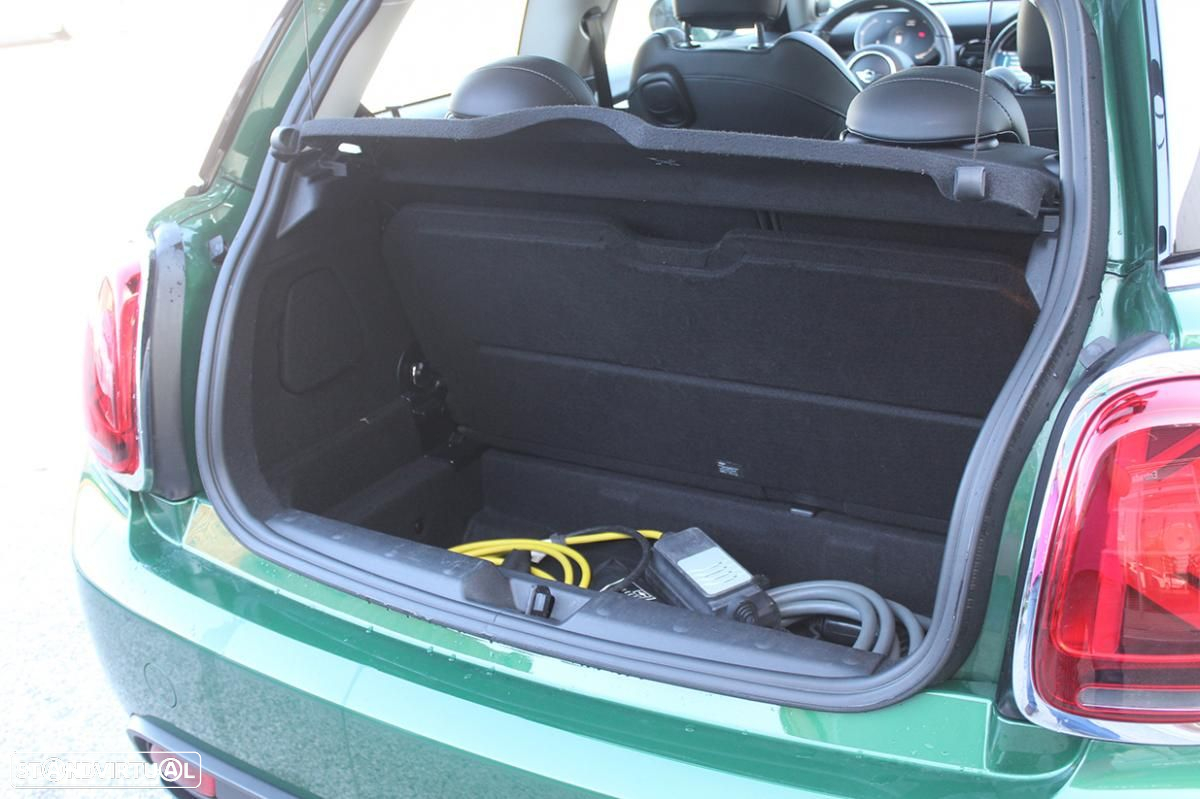 MINI 3 Portas Cooper SE Camden Edition - 12