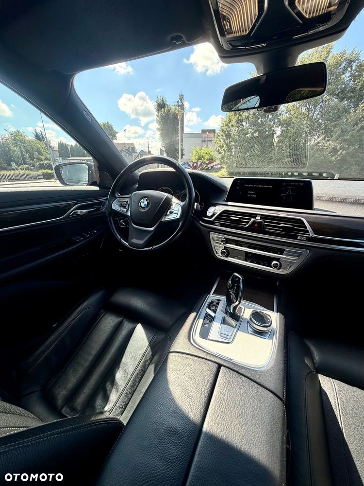 BMW Seria 7 730d - 25