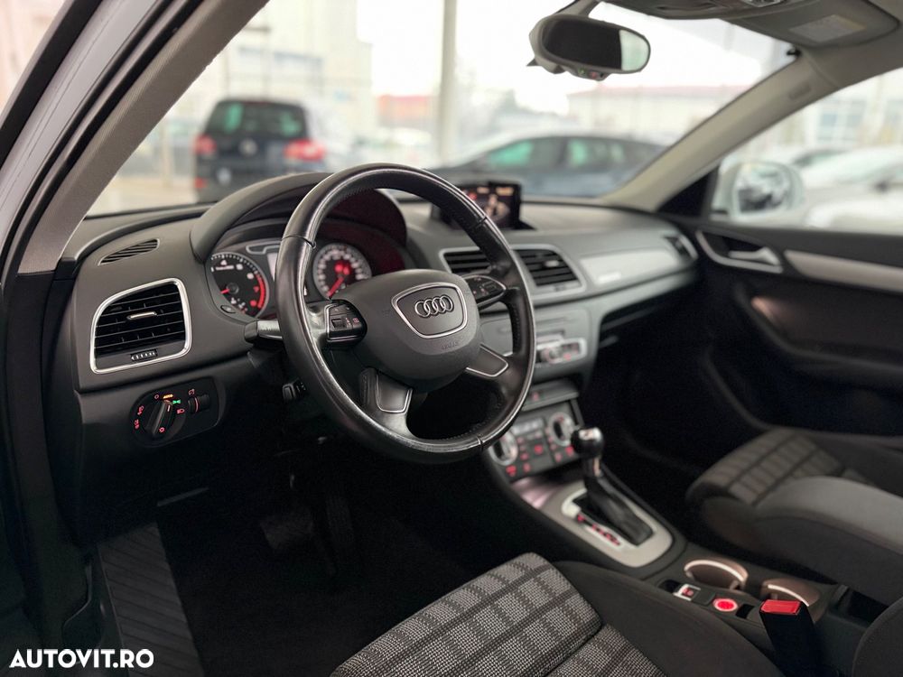 Audi Q3 2.0 TFSI Quattro S tronic - 16