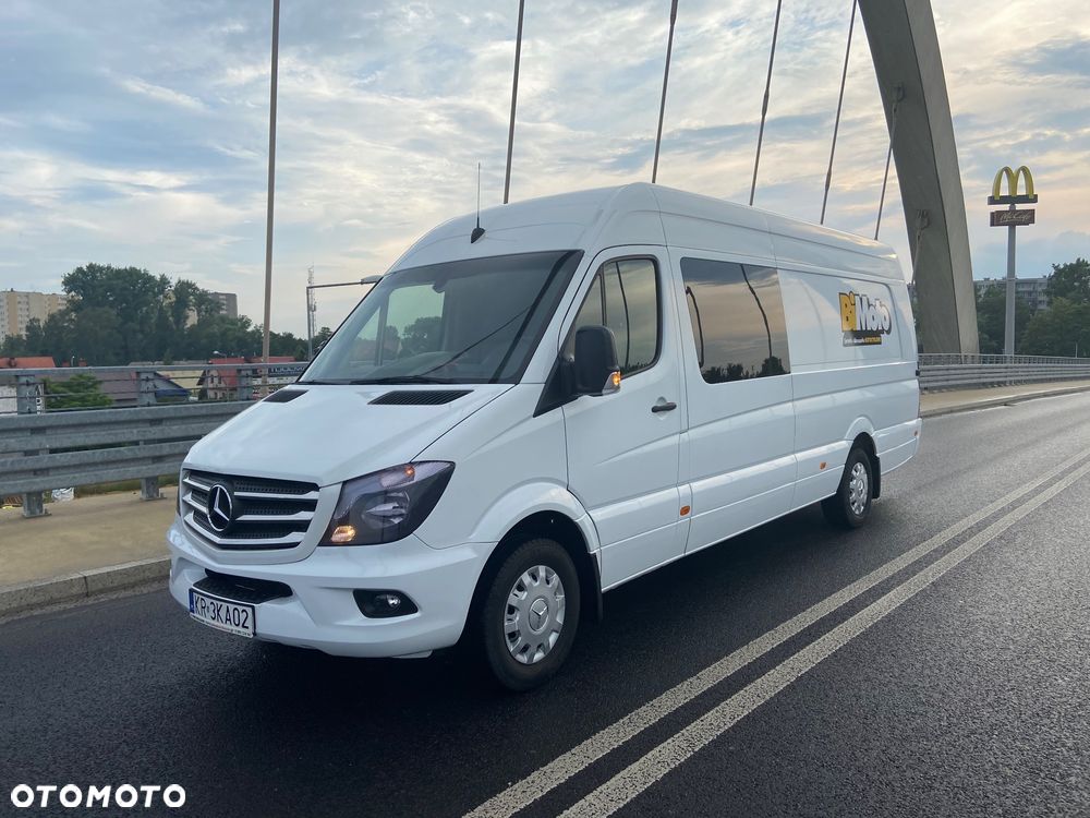 Mercedes-Benz Sprinter - 1