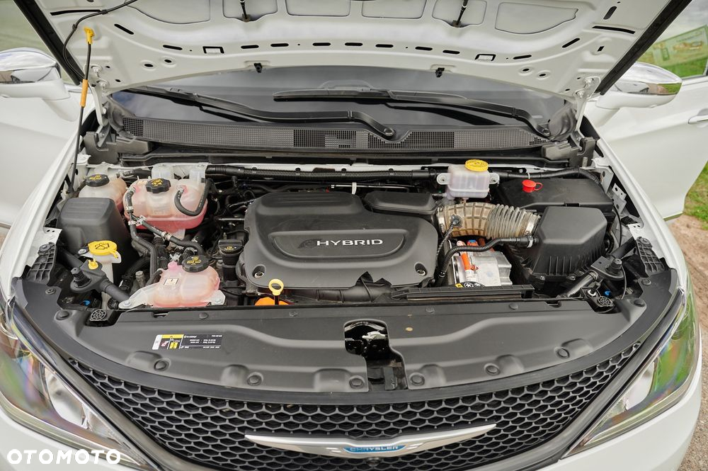 Chrysler Pacifica - 18