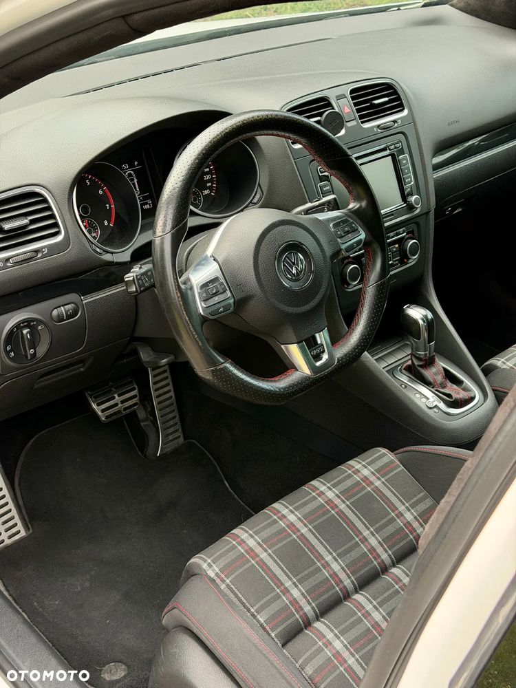 Volkswagen Golf 2.0 TSI GTI DSG - 15
