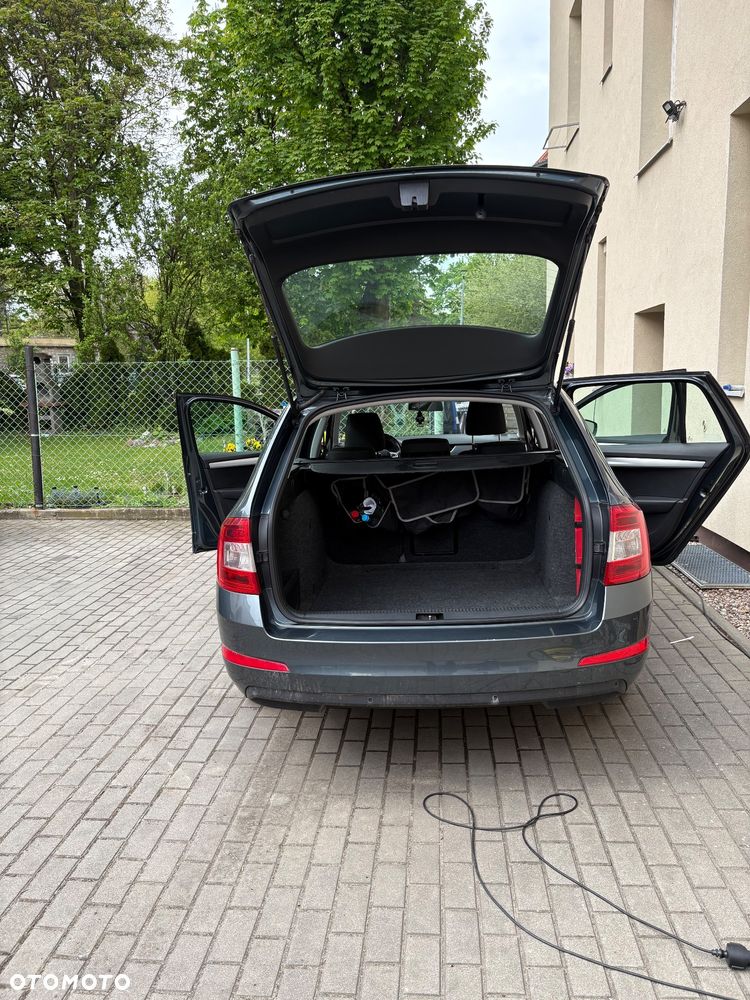Skoda Octavia 2.0 TDI Ambition - 8