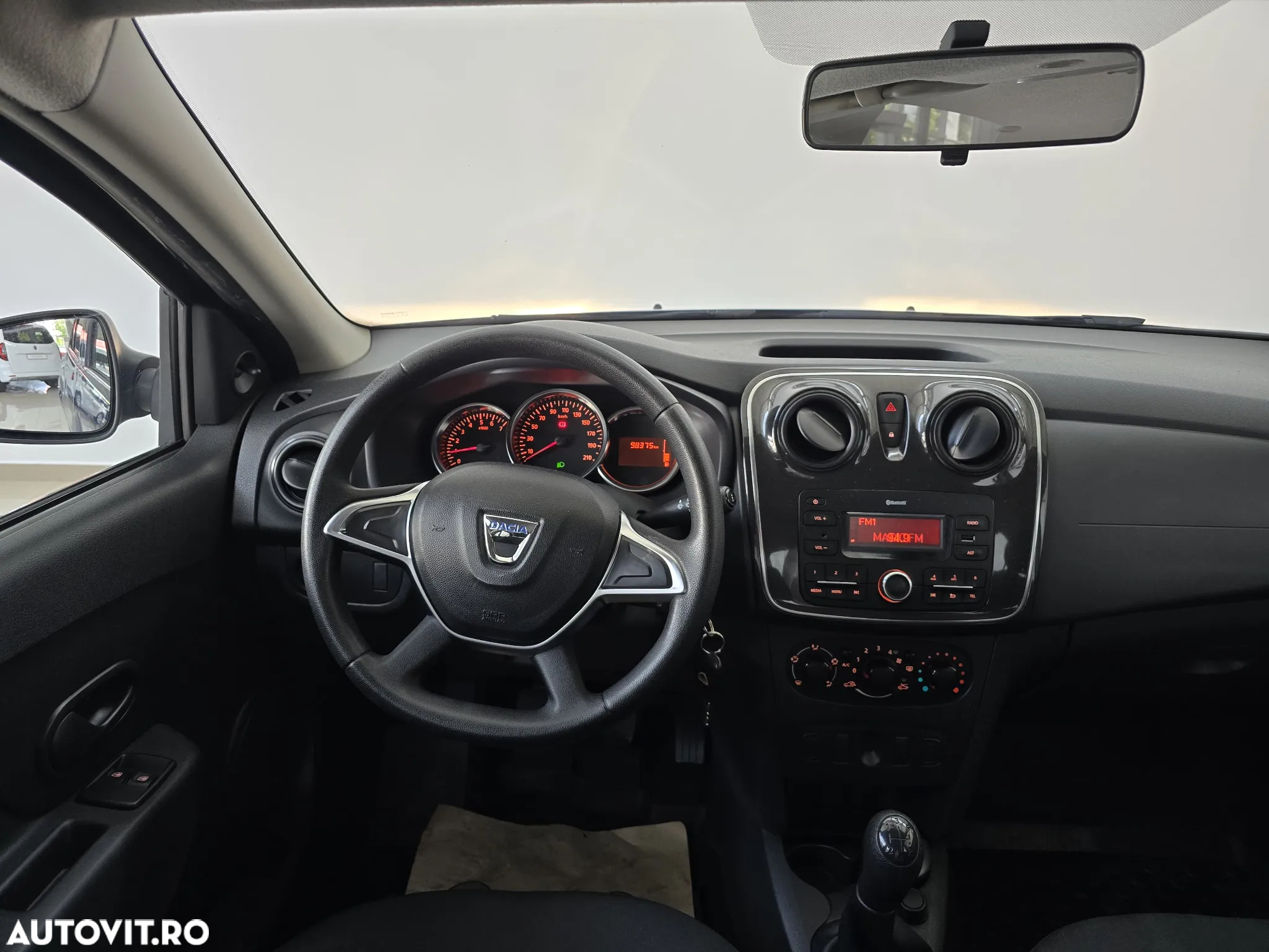 Dacia Logan - 8