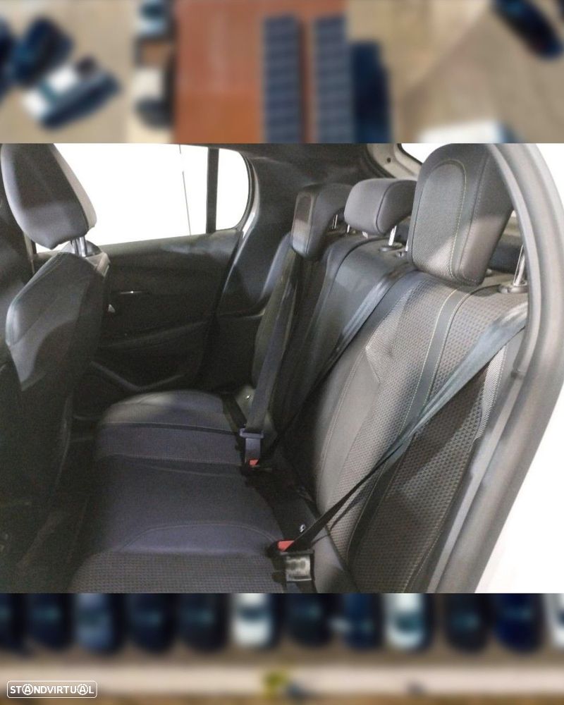 Peugeot 208 1.2 PureTech GT Line - 8