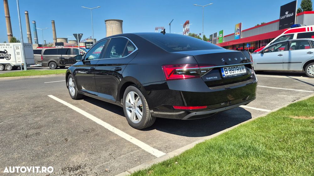 Skoda Superb 2.0 TDI DSG Ambition - 7